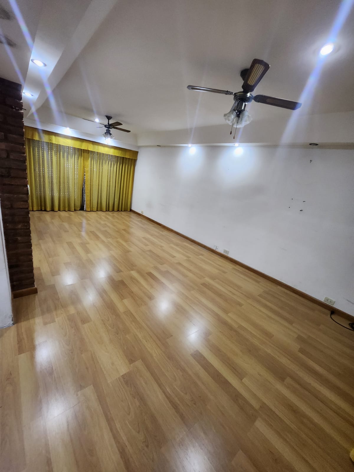 WhatsApp Image 2025-11-17 at 15.00.28