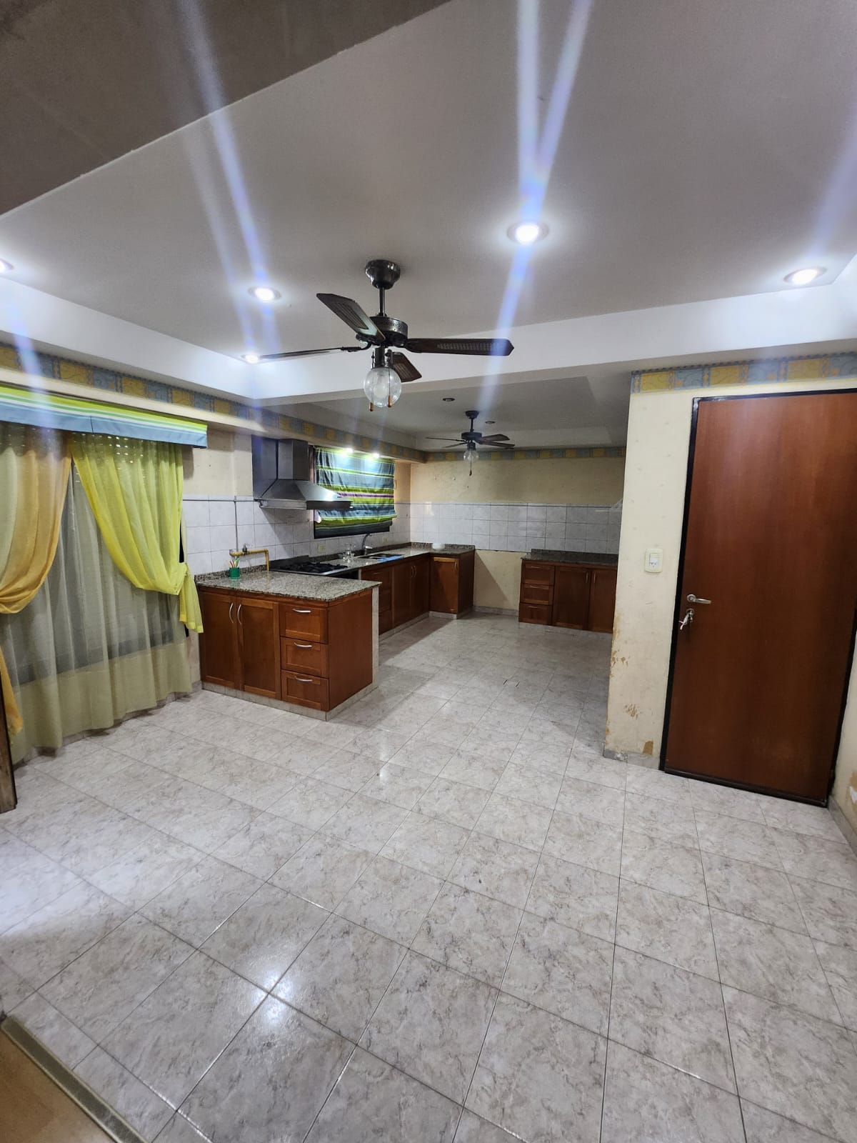 WhatsApp Image 2025-11-17 at 15.00.29