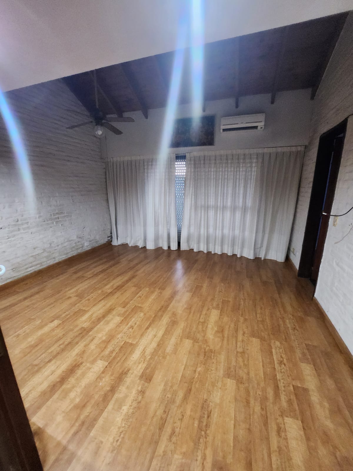 WhatsApp Image 2025-11-17 at 15.00.31